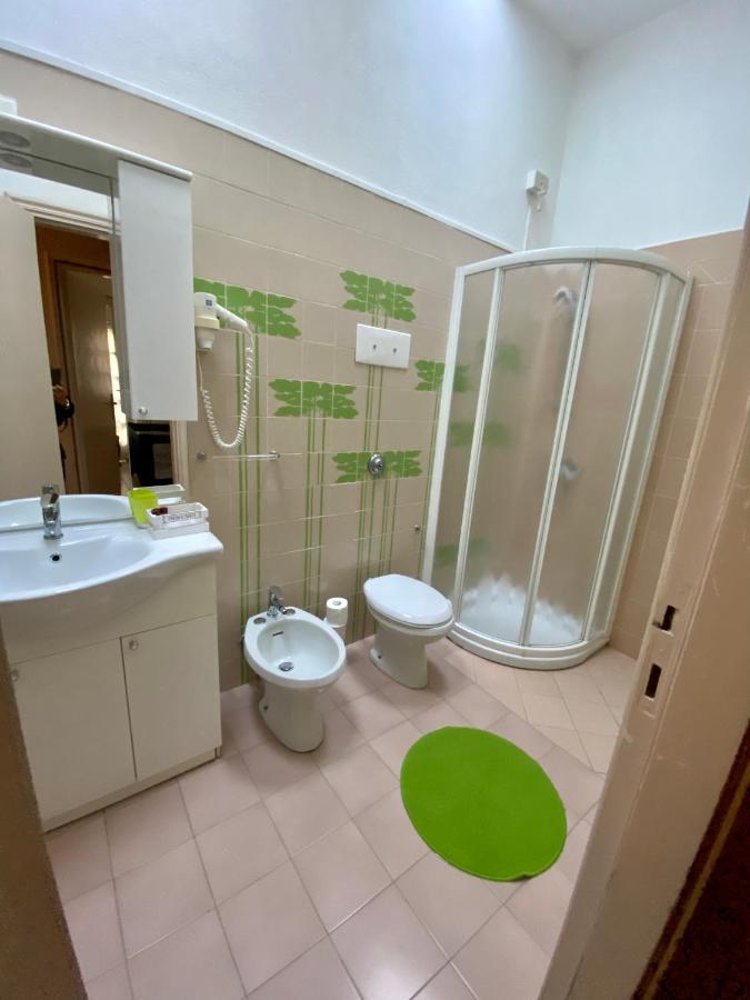 Casa Vacanze Gabbianella Villa Con Giardino Lungolago Maderno Toscolano Maderno Exterior foto