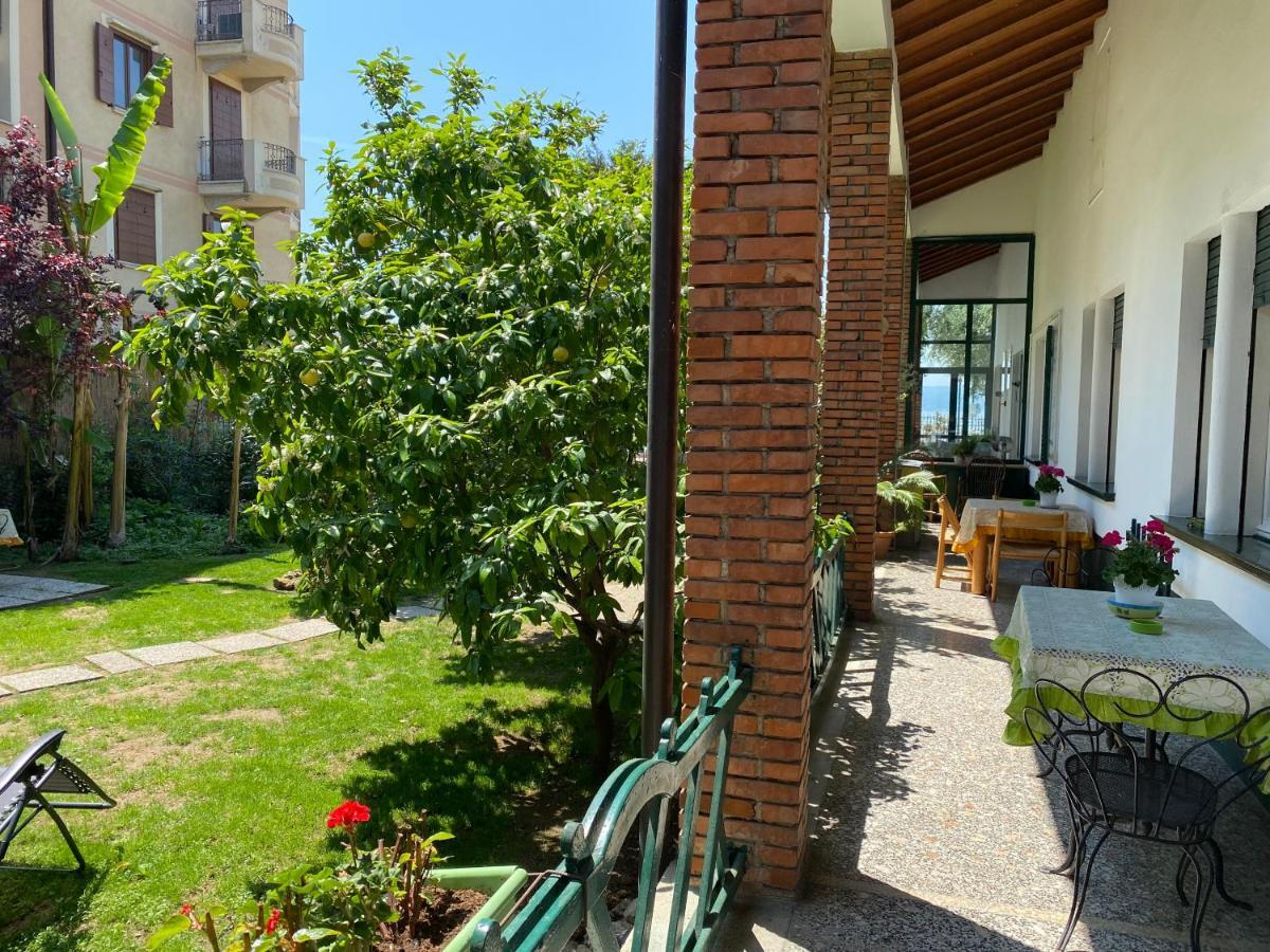 Casa Vacanze Gabbianella Villa Con Giardino Lungolago Maderno Toscolano Maderno Exterior foto